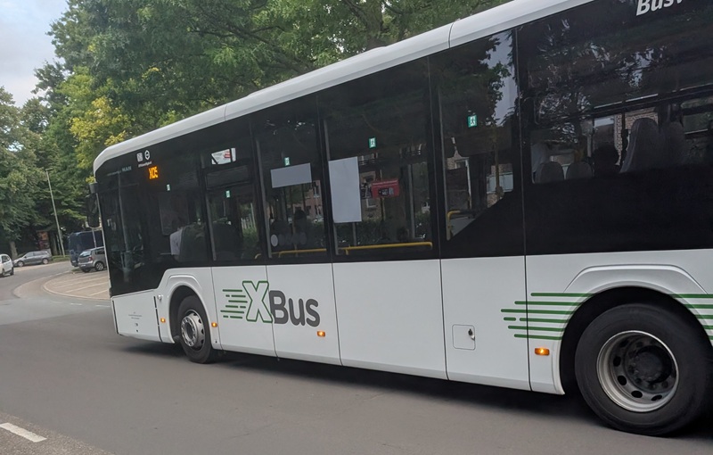 X-Bus_02.jpg