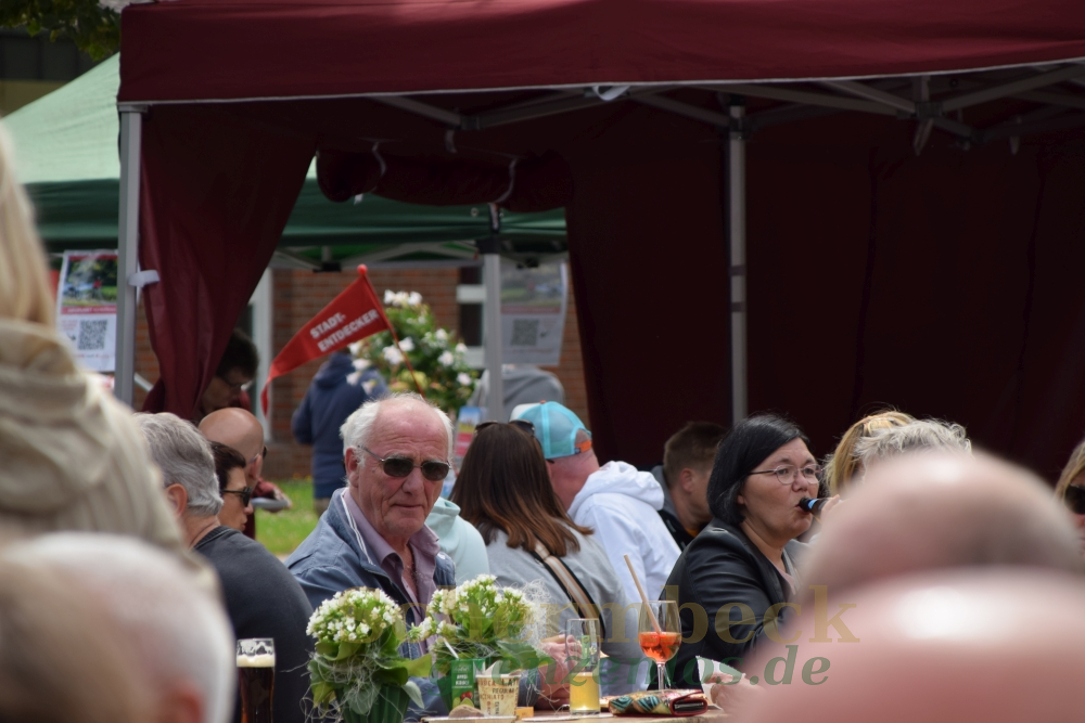 Sommerstraßenfest, KulturWeinZeit und Urkundenübergabe/ Fotos Gaby Eggert